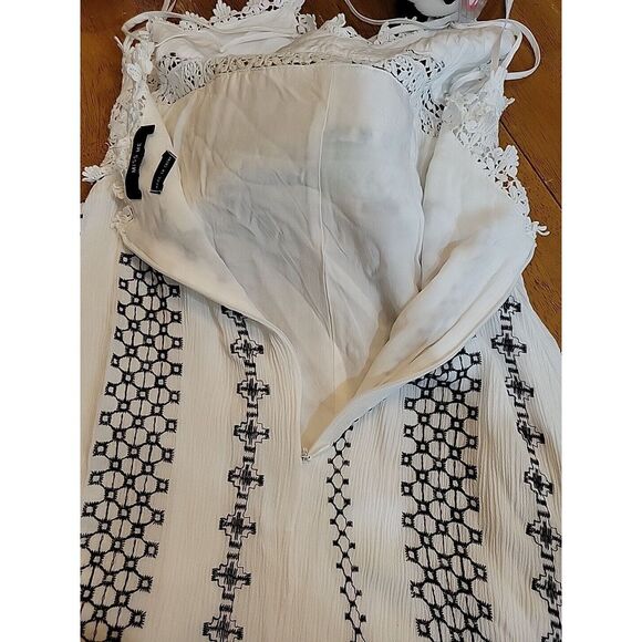 Miss Me womens white sleeveless dress size Small crochet detail front slit lined - Picture 14 of 14